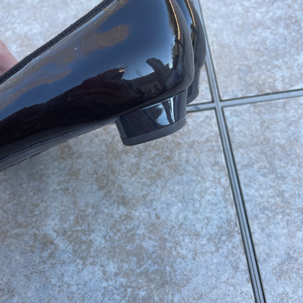 Salvatore Ferragamo Black Patent Leather Ballet Flats - Picture 7 of 14